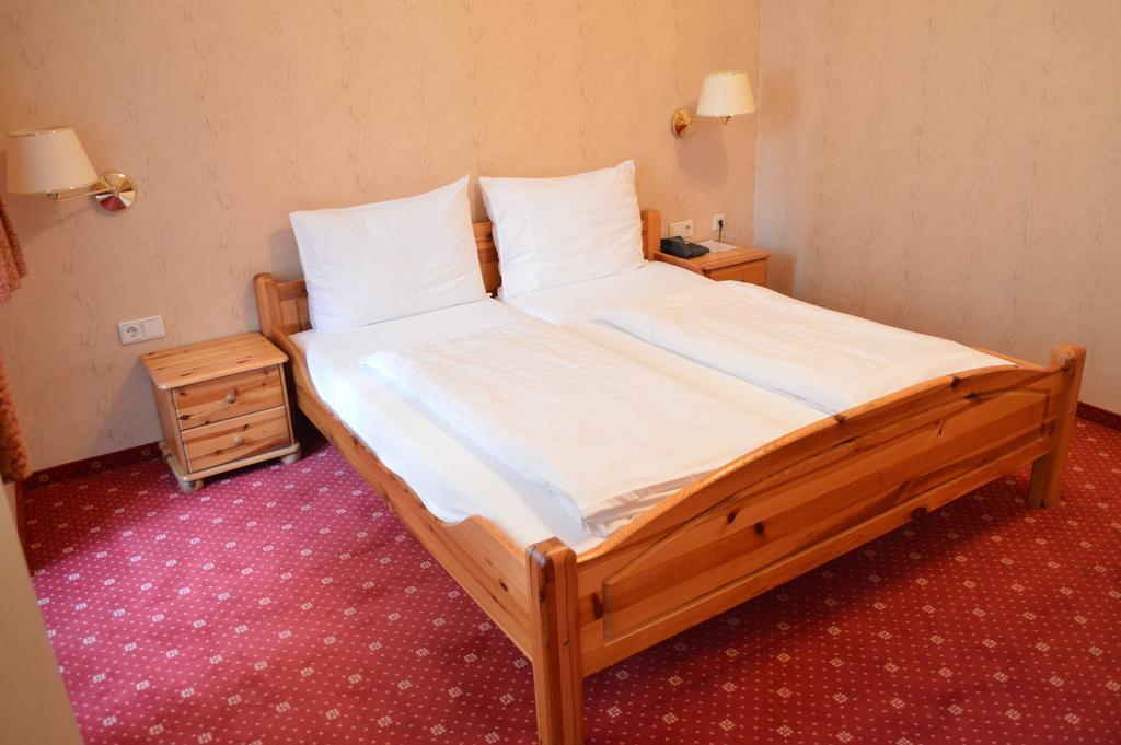 Hotel Pension Walzerstadt Viyana Oda fotoğraf