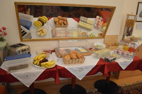 Hotel Pension Walzerstadt Viyana Dış mekan fotoğraf