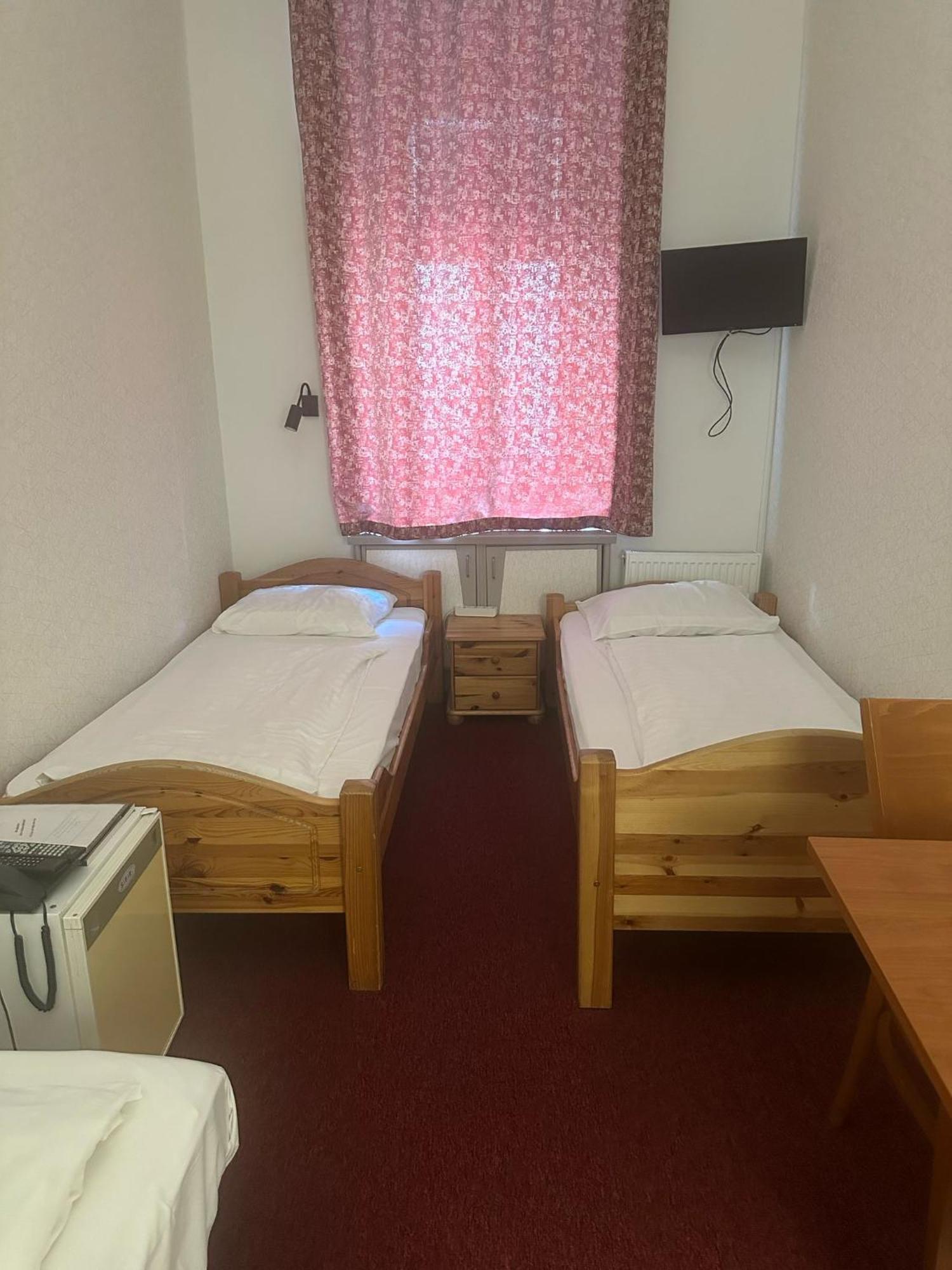 Hotel Pension Walzerstadt Viyana Dış mekan fotoğraf