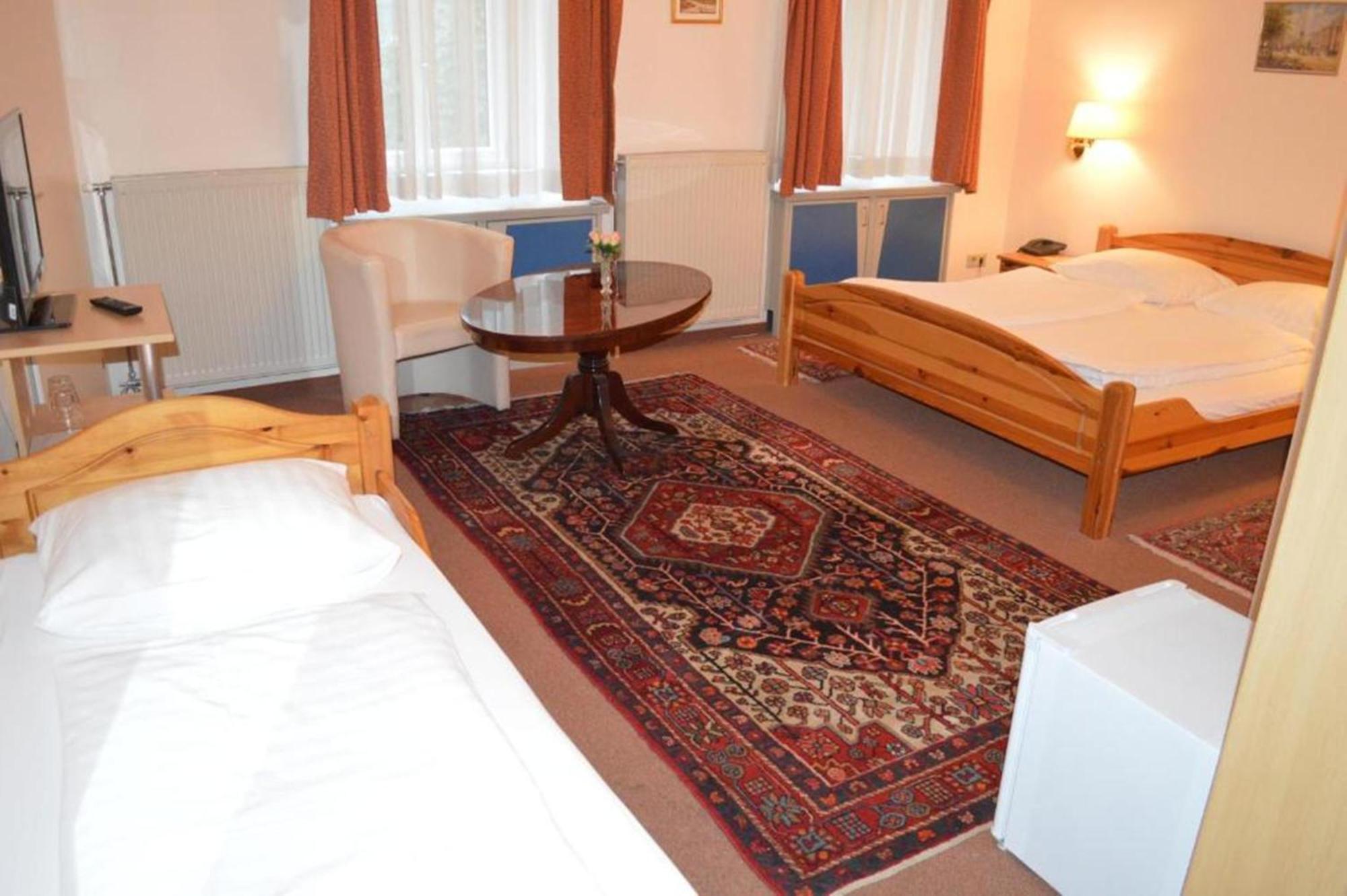 Hotel Pension Walzerstadt Viyana Dış mekan fotoğraf